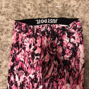 Pink print Nike leggings full length!